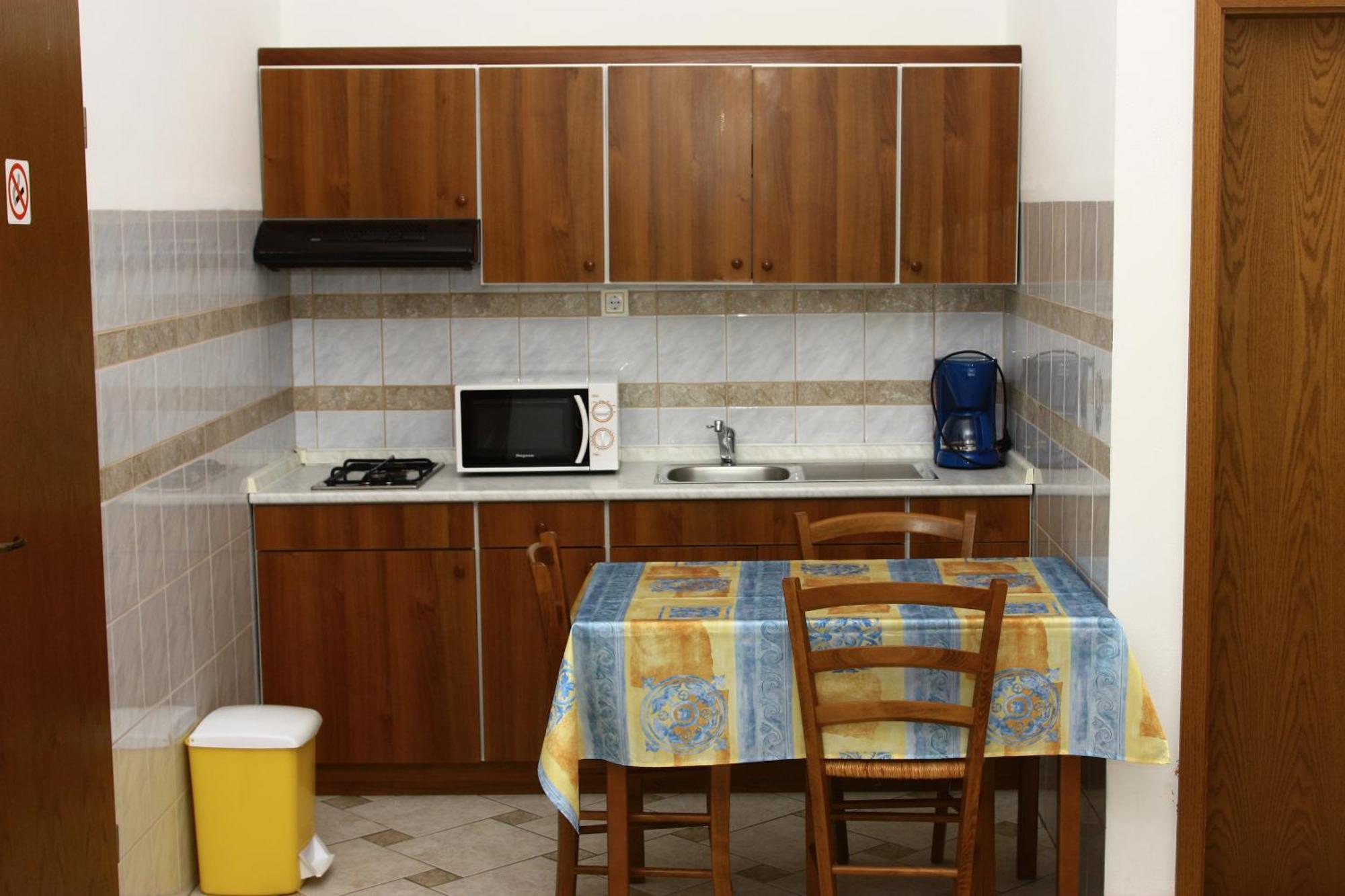 Apartments And Rooms Villa Chiara Krnica Buitenkant foto