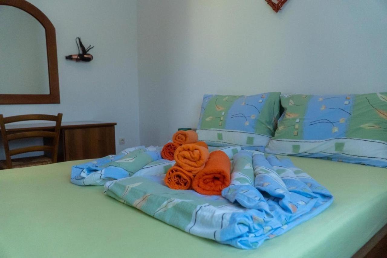 Apartments And Rooms Villa Chiara Krnica Buitenkant foto