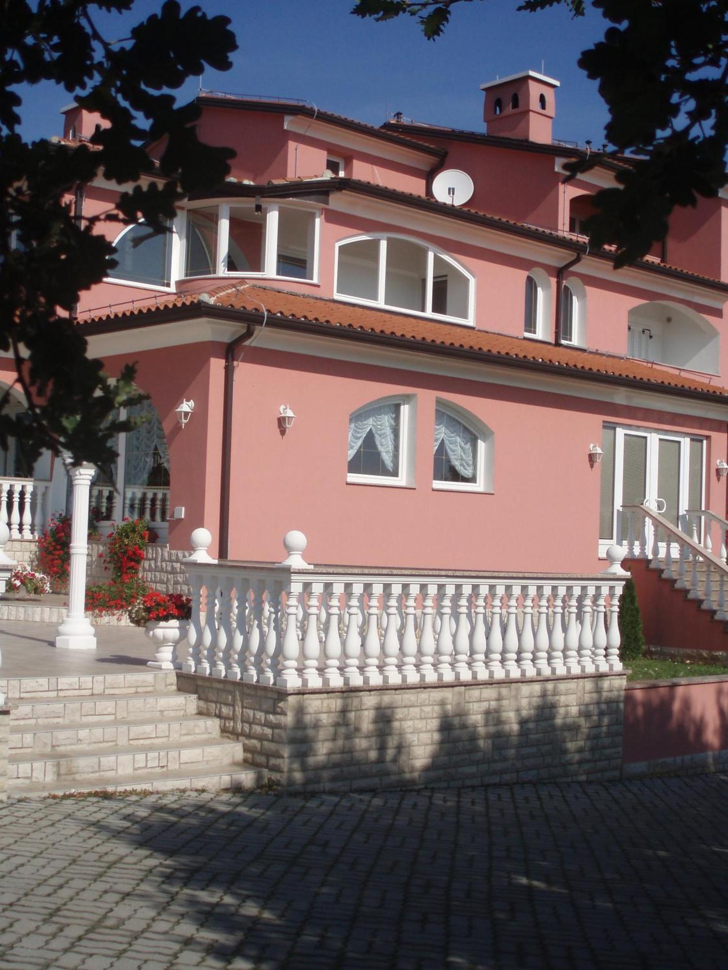 Apartments And Rooms Villa Chiara Krnica Buitenkant foto