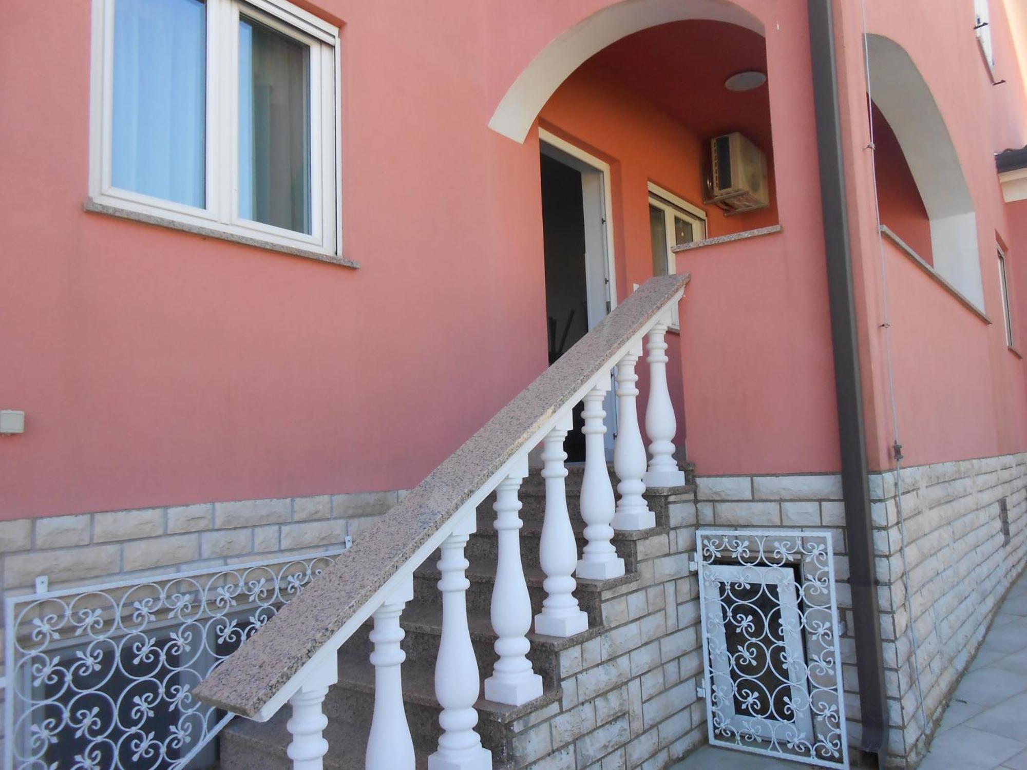 Apartments And Rooms Villa Chiara Krnica Buitenkant foto